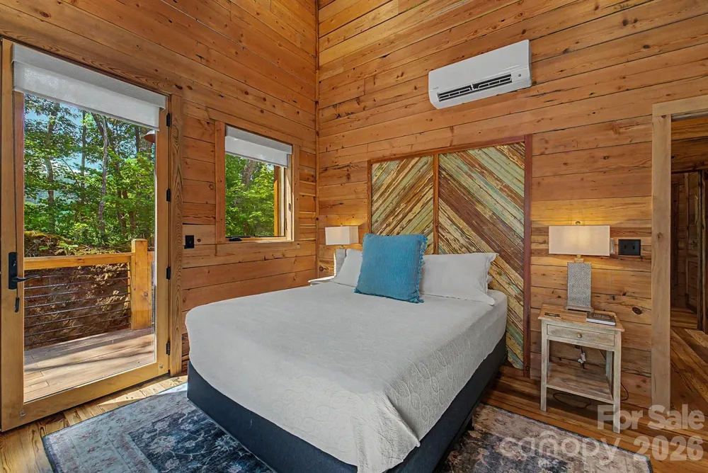 444 Look Out Point Bryson City, NC 28713