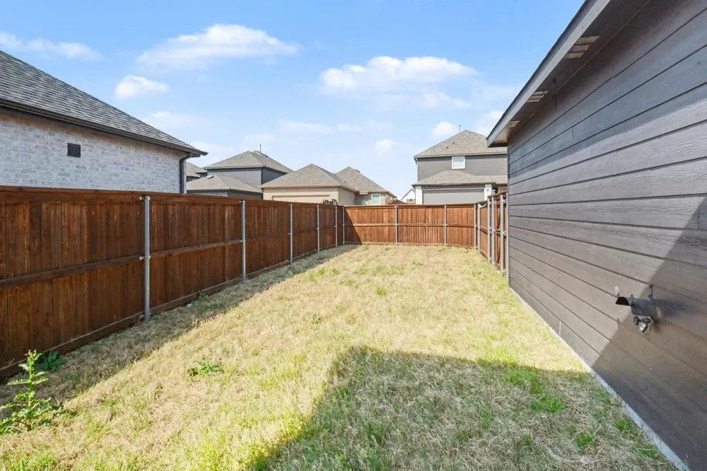 7057 Helena Hill Royse City, TX 75189