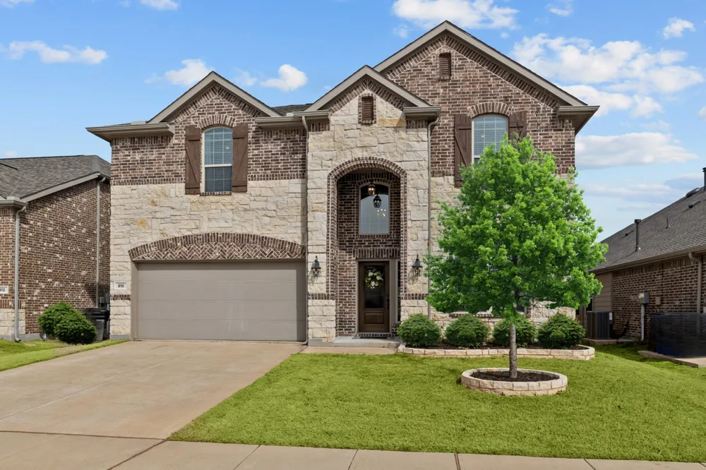 910 Black Hawk Drive Princeton, TX 75407