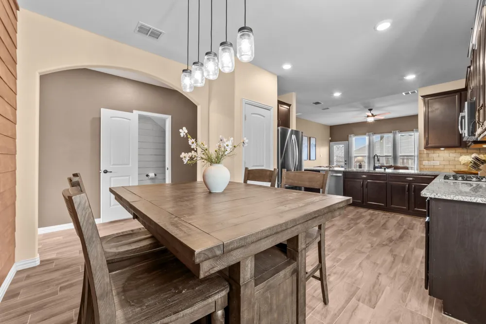 910 Black Hawk Drive Princeton, TX 75407