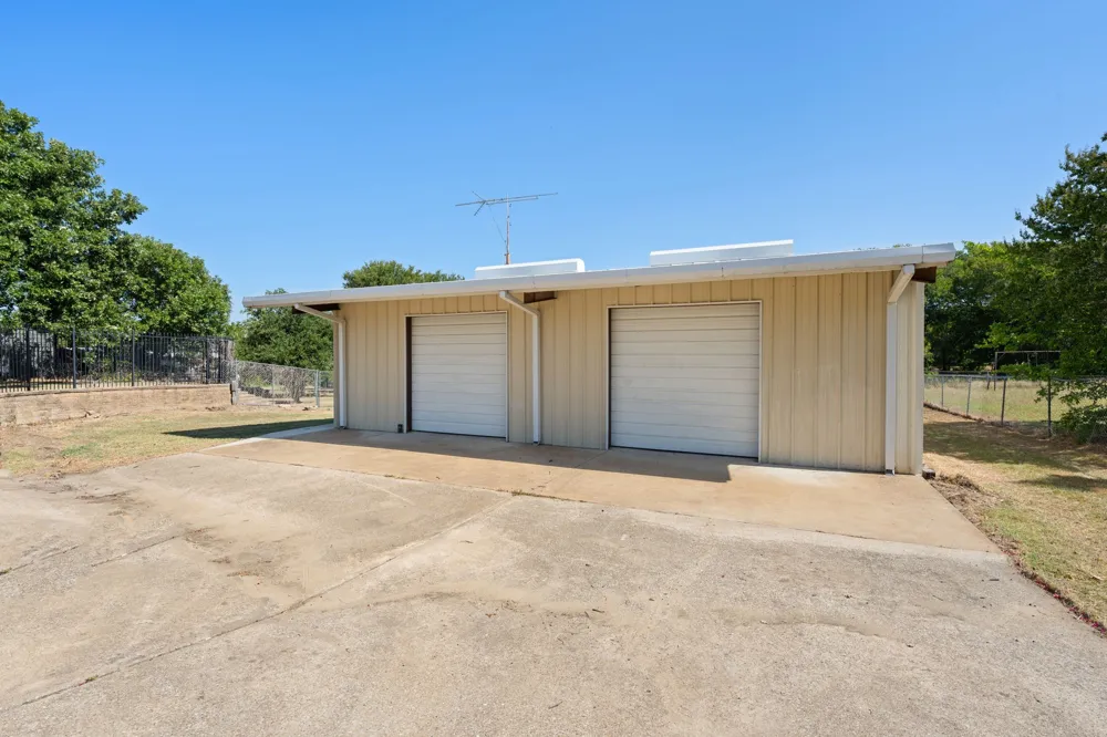 330 Mohawk Trail East Tawakoni, TX 75472