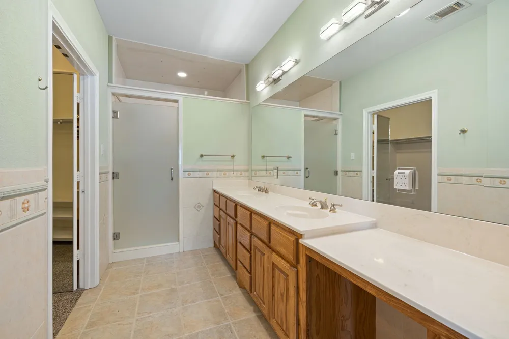 330 Mohawk Trail East Tawakoni, TX 75472