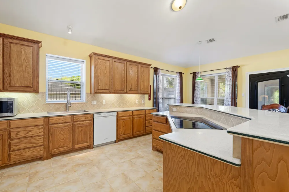 330 Mohawk Trail East Tawakoni, TX 75472