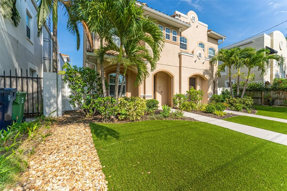 213 S WESTLAND AVENUE #2 Tampa, FL 33606