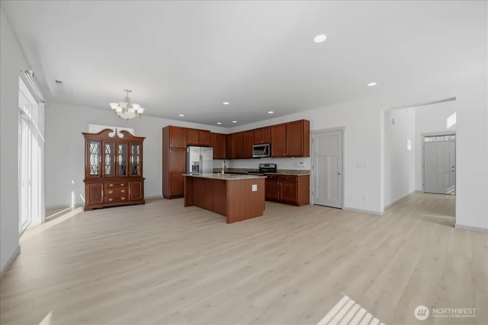 21602 NW Monterey Loop Poulsbo, WA 98370