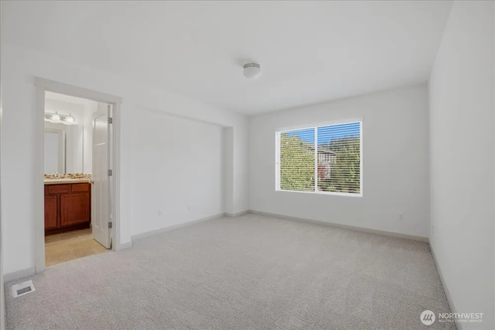 21602 NW Monterey Loop Poulsbo, WA 98370