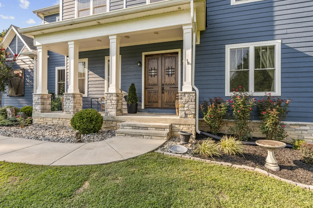 1174 Old Mount Vernon Rd Bethpage, TN 37022
