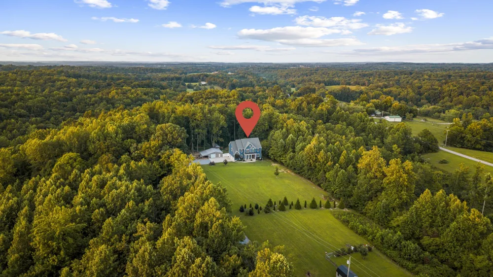 1174 Old Mount Vernon Rd Bethpage, TN 37022