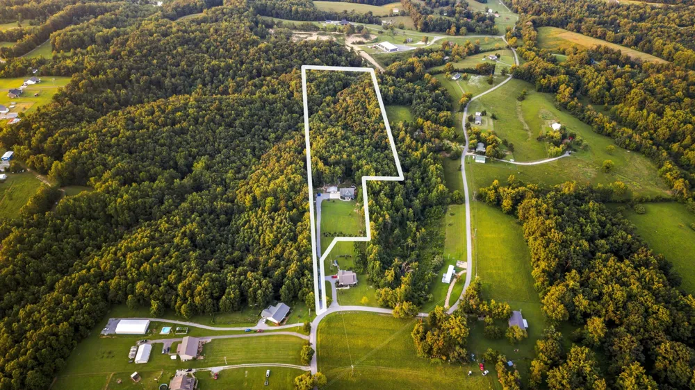 1174 Old Mount Vernon Rd Bethpage, TN 37022