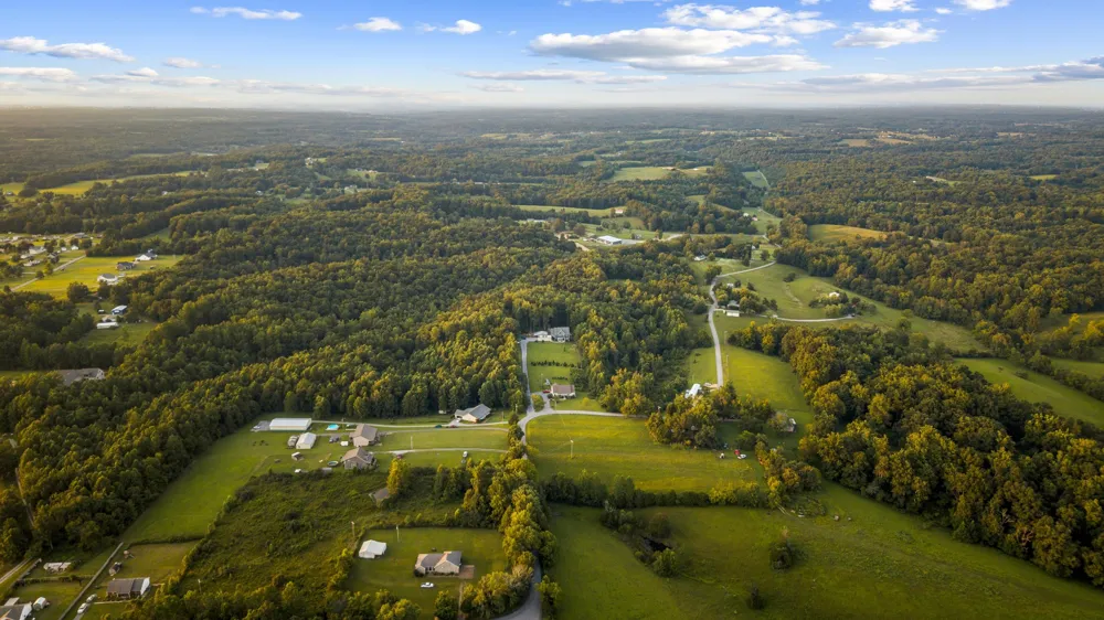 1174 Old Mount Vernon Rd Bethpage, TN 37022
