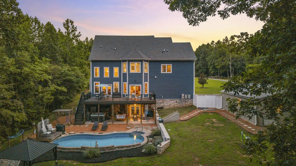 1174 Old Mount Vernon Rd Bethpage, TN 37022