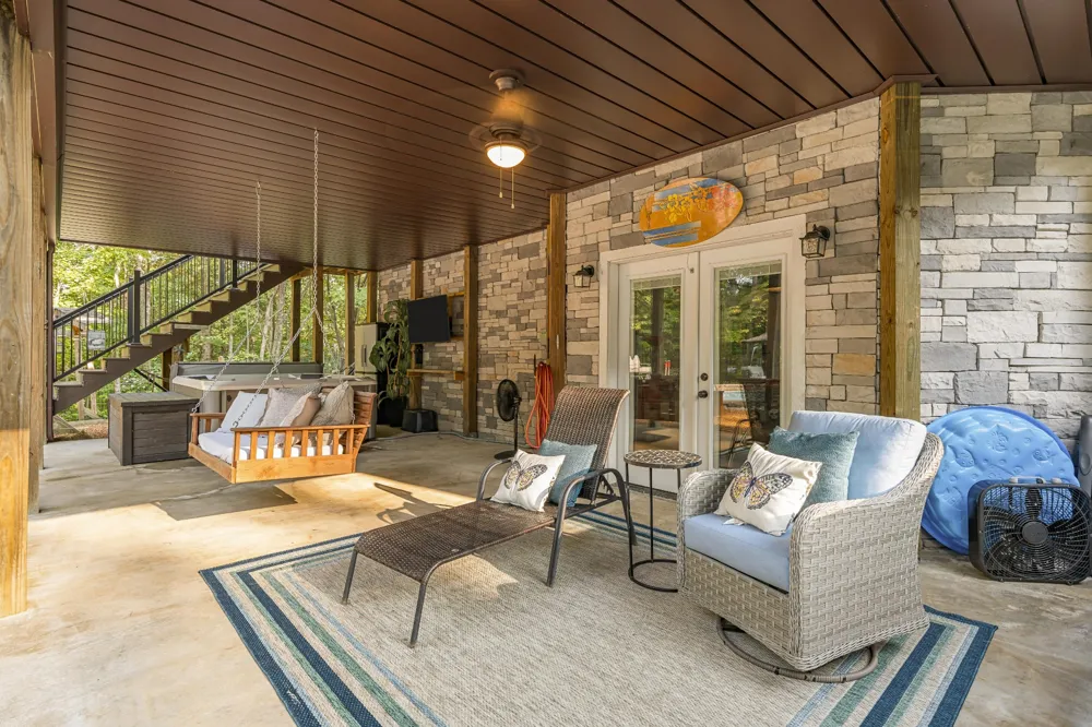 1174 Old Mount Vernon Rd Bethpage, TN 37022