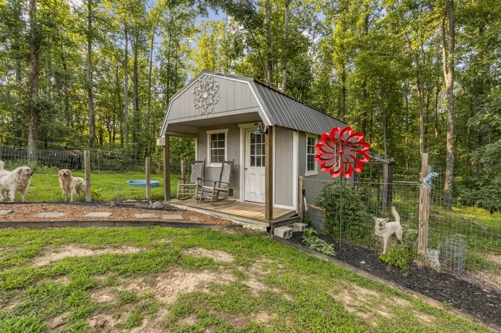 1174 Old Mount Vernon Rd Bethpage, TN 37022