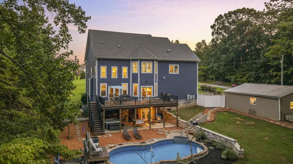 1174 Old Mount Vernon Rd Bethpage, TN 37022