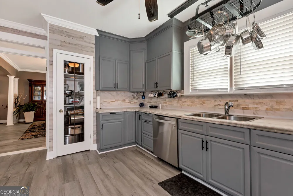 425 Greenleaf DR Lavonia, GA 30553