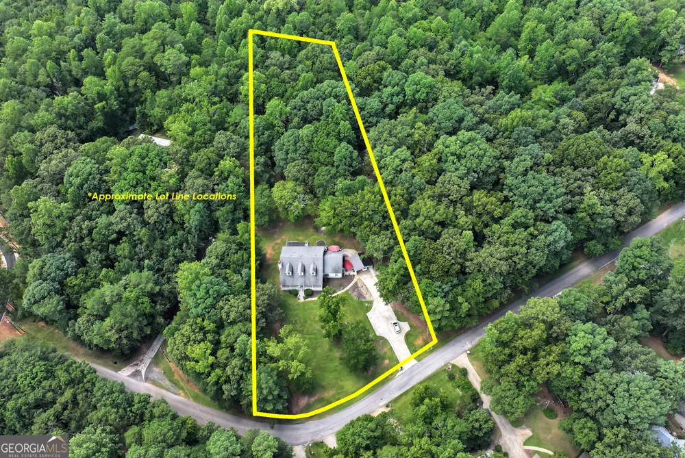 425 Greenleaf DR Lavonia, GA 30553