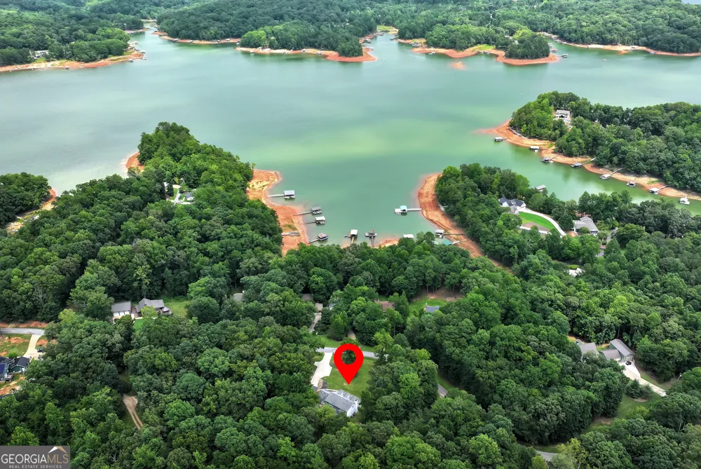 425 Greenleaf DR Lavonia, GA 30553