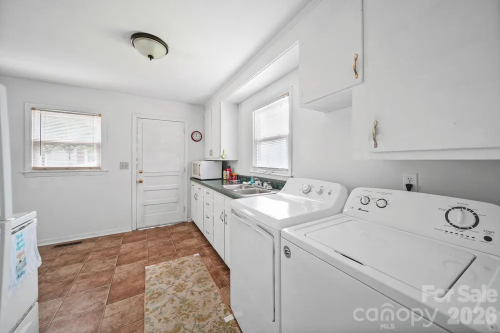 906 E 10th Avenue #5 Gastonia, NC 28054