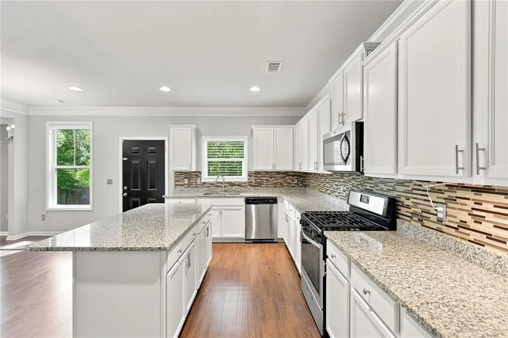 268 Oak Road Lawrenceville, GA 30044