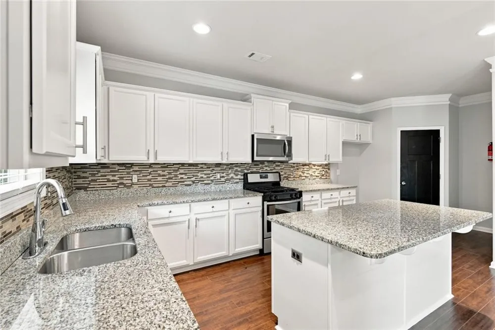 268 Oak Road Lawrenceville, GA 30044