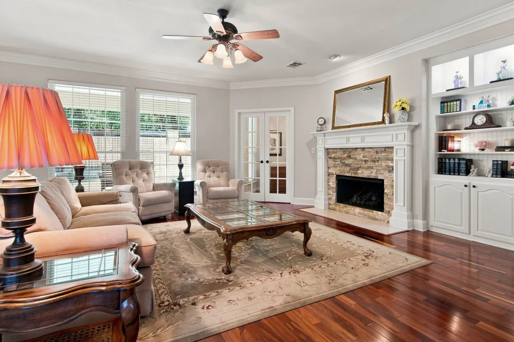 8321 Brandonwood Drive North Richland Hills, TX 76182
