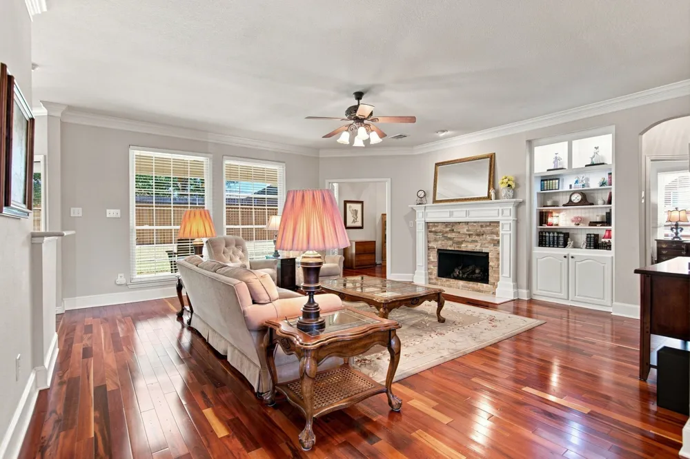 8321 Brandonwood Drive North Richland Hills, TX 76182