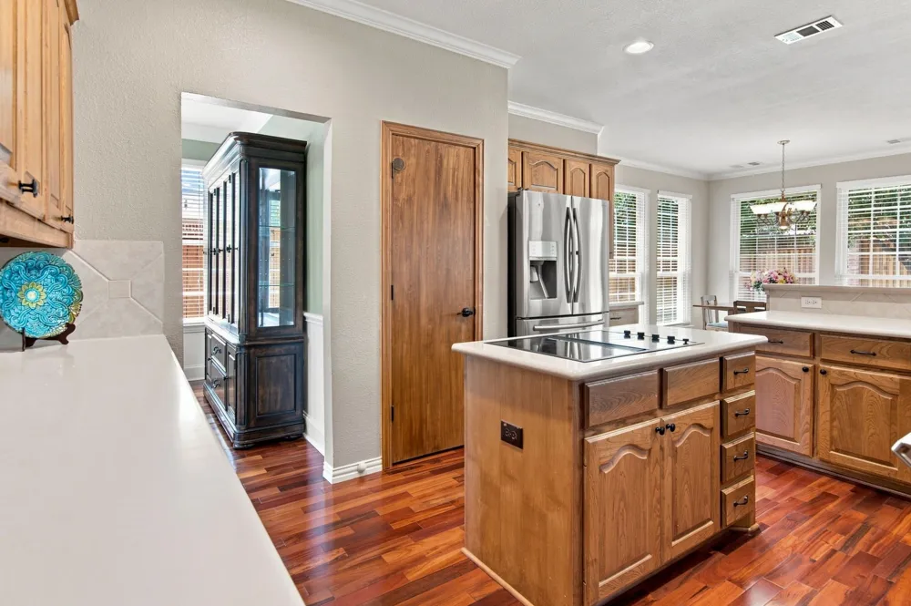 8321 Brandonwood Drive North Richland Hills, TX 76182