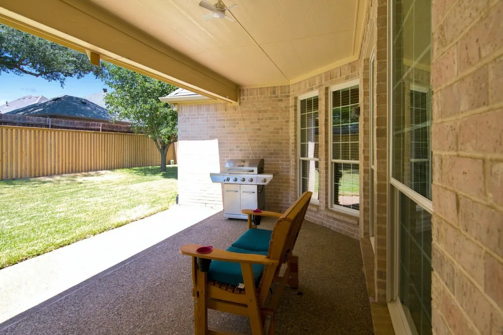 8321 Brandonwood Drive North Richland Hills, TX 76182