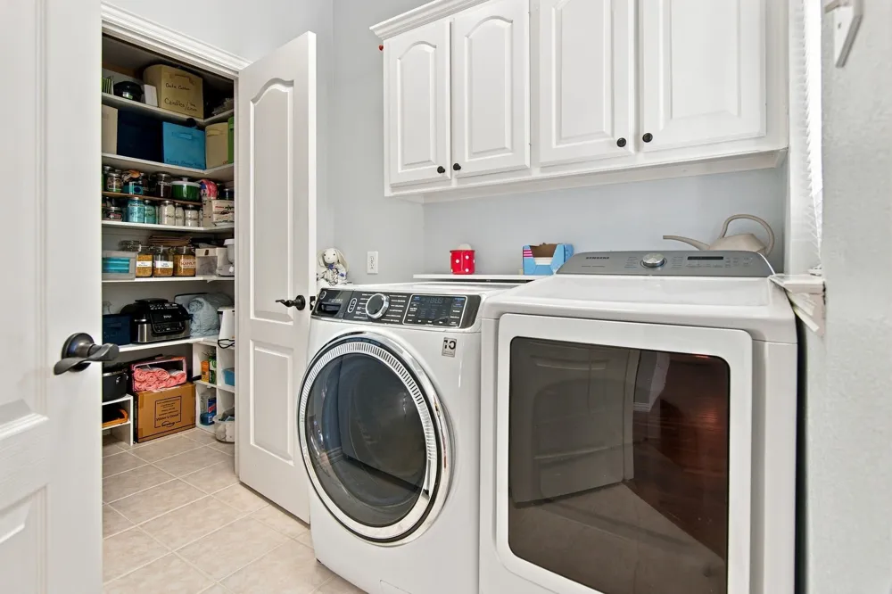 8321 Brandonwood Drive North Richland Hills, TX 76182