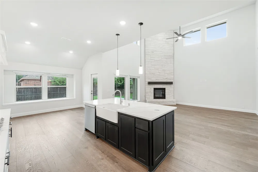 941 Cardinal Drive Midlothian, TX 76065