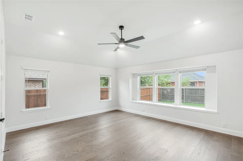 941 Cardinal Drive Midlothian, TX 76065