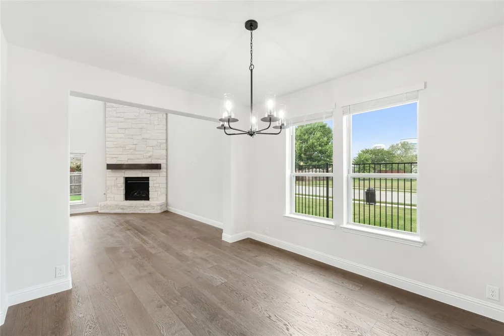941 Cardinal Drive Midlothian, TX 76065