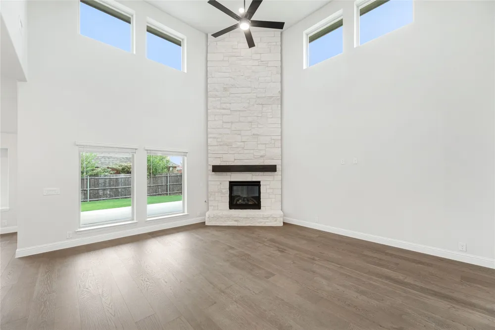 941 Cardinal Drive Midlothian, TX 76065