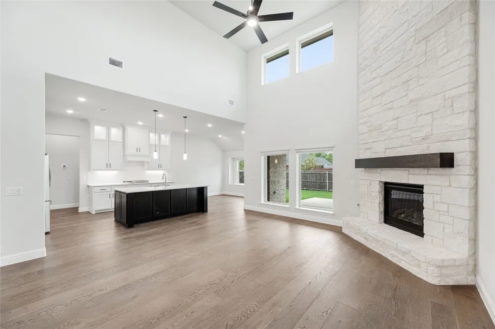 941 Cardinal Drive Midlothian, TX 76065