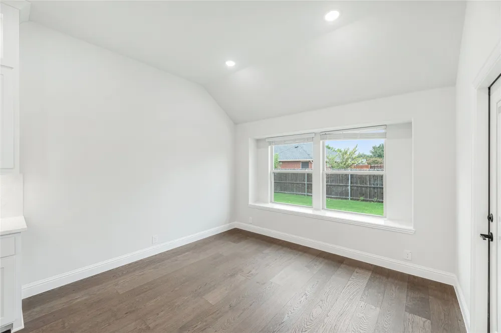 941 Cardinal Drive Midlothian, TX 76065