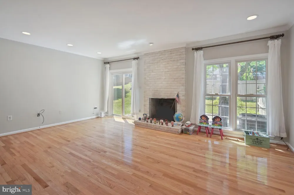 6412 NEEDLE LEAF DRIVE Rockville, MD 20852