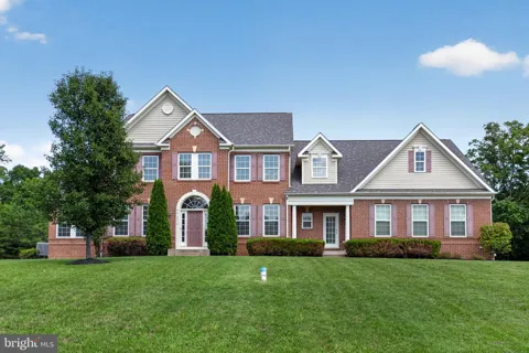 6816 BARLOWE COURT