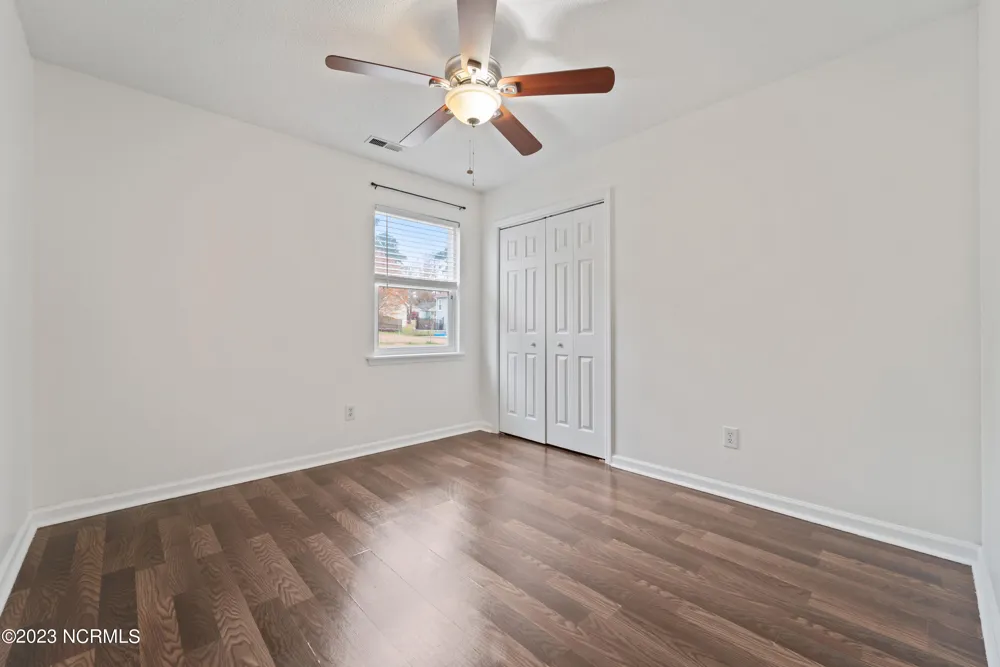2654 Idlebrook Circle Midway Park, NC 28544