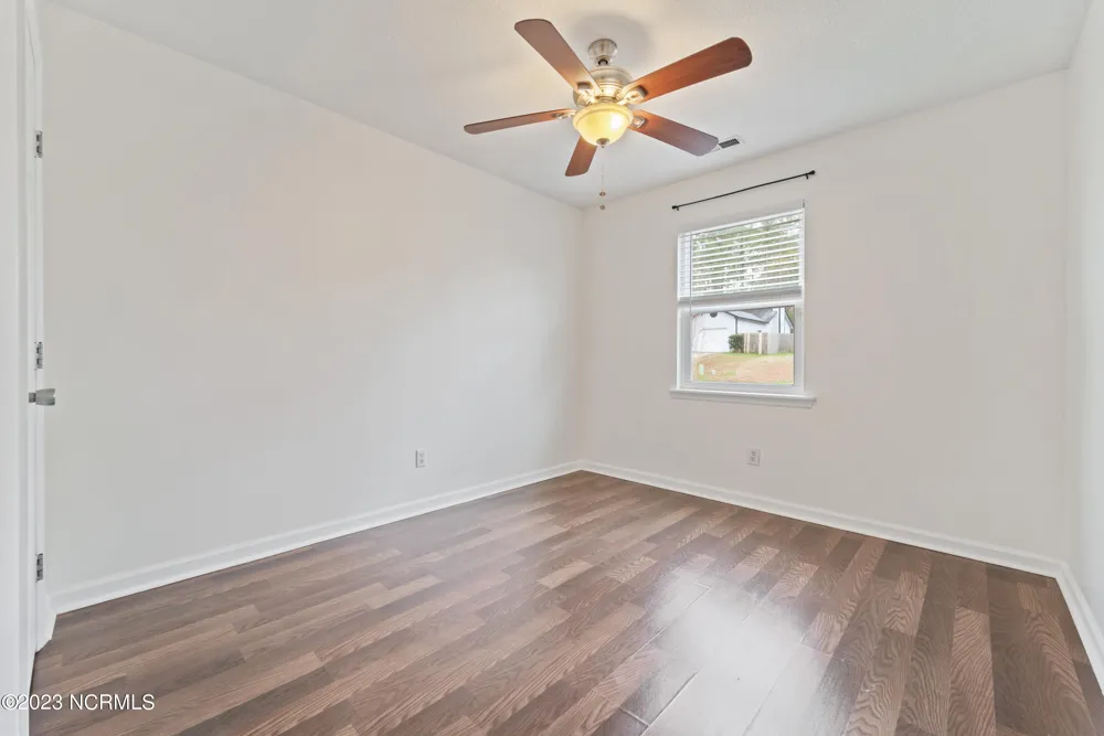 2654 Idlebrook Circle Midway Park, NC 28544