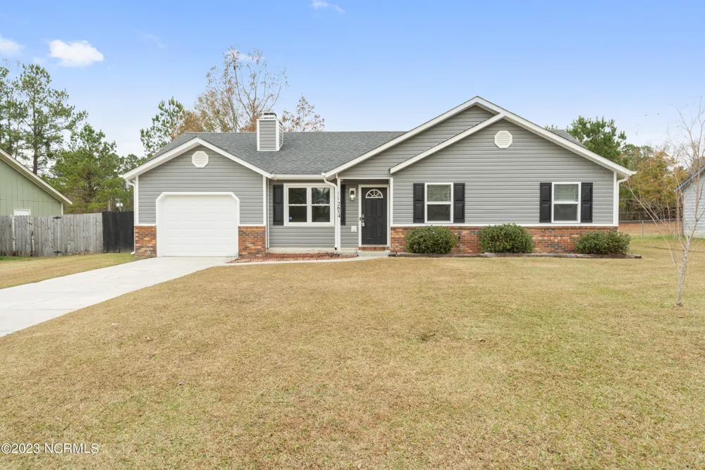 2654 Idlebrook Circle Midway Park, NC 28544