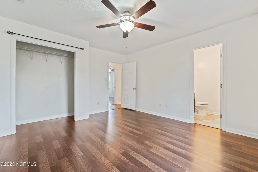 2654 Idlebrook Circle Midway Park, NC 28544