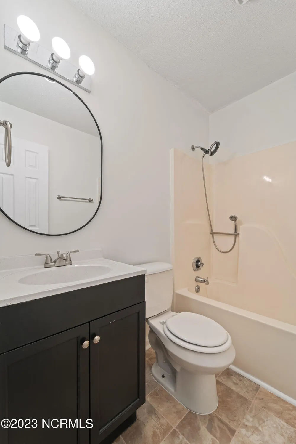 2654 Idlebrook Circle Midway Park, NC 28544