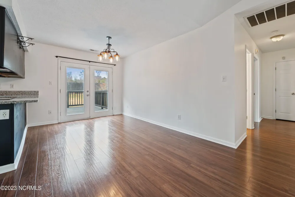 2654 Idlebrook Circle Midway Park, NC 28544