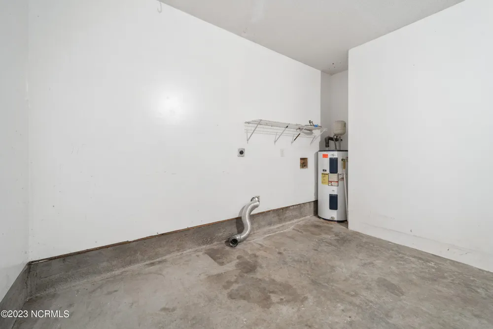 2654 Idlebrook Circle Midway Park, NC 28544