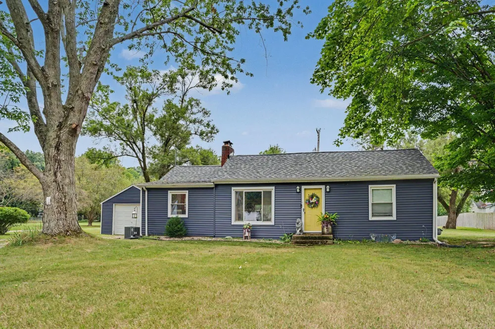 929 Bacon Avenue Portage, MI 49002