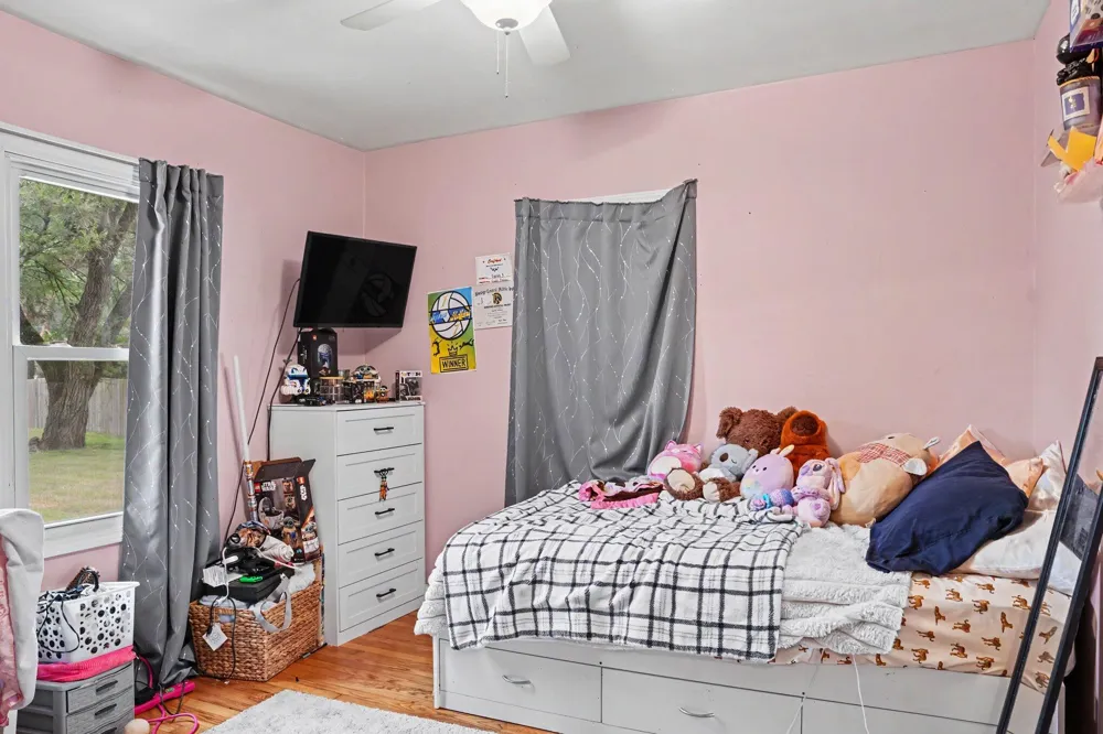 929 Bacon Avenue Portage, MI 49002