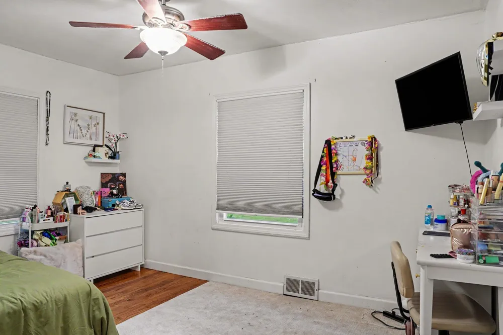 929 Bacon Avenue Portage, MI 49002