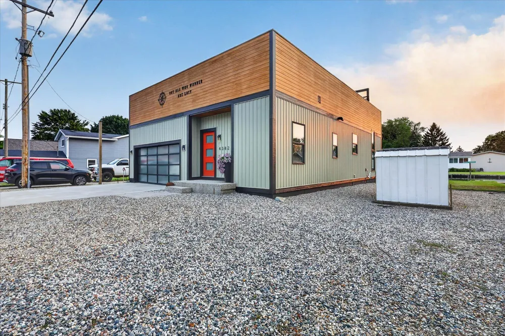 4382 Lynden Road Shelbyville, MI 49344