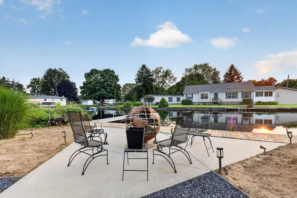 4382 Lynden Road Shelbyville, MI 49344