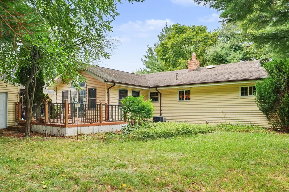 249 S 20th Street S Battle Creek, MI 49015